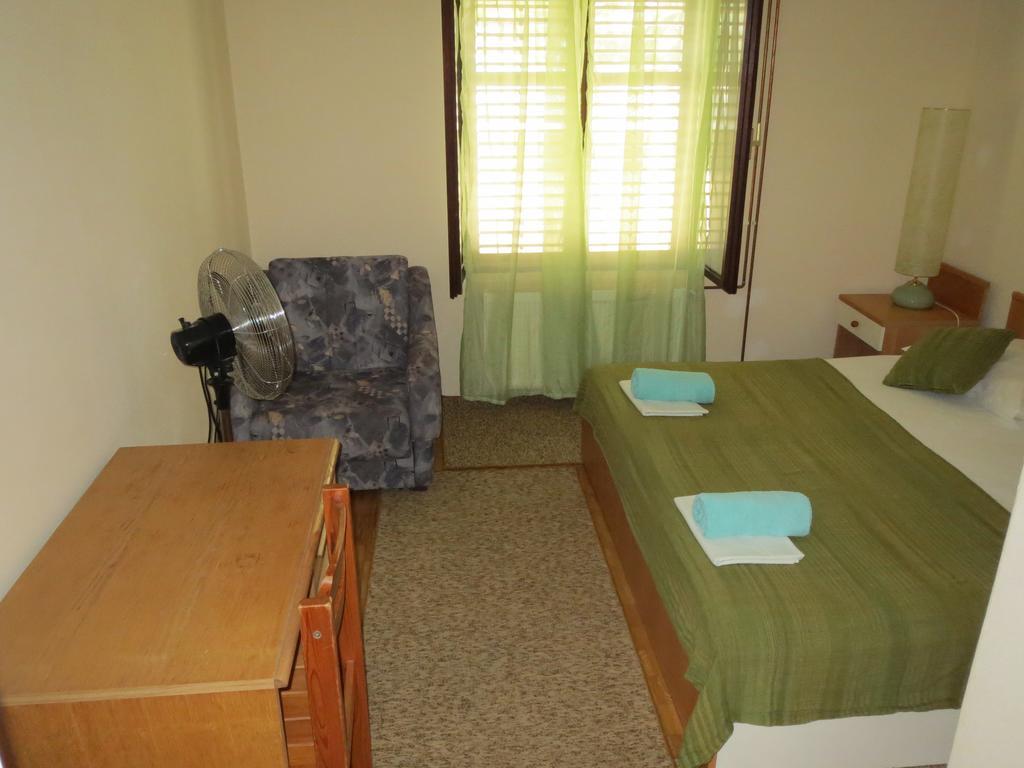 Guesthouse Lucic Orebic Ngoại thất bức ảnh